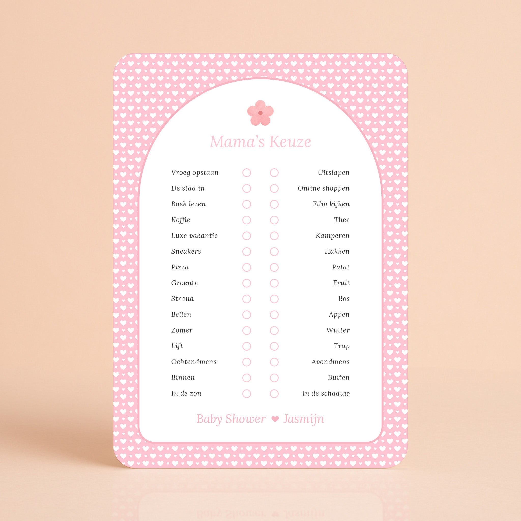 Mama’s Keuze kaart met witte hartjes op roze achtergrond en bloemaccent, gepersonaliseerd met naam – Studio Miron